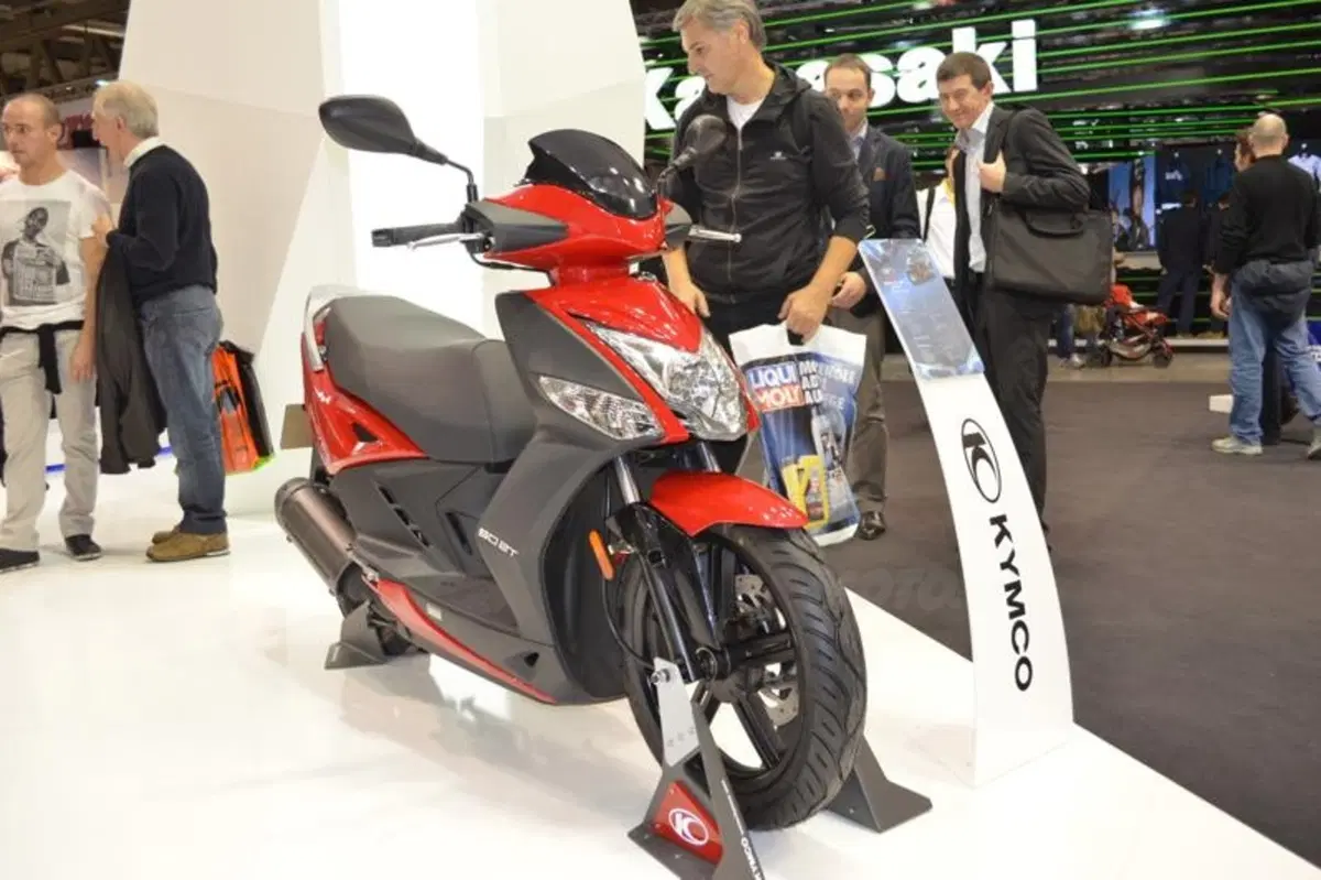 EICMA 2013: Kymco Agility 125-200i R16 Plus (4)