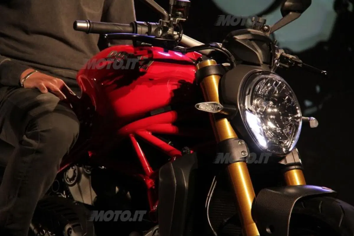 EICMA 2013: Ducati Monster 1200 e 1200S (9)