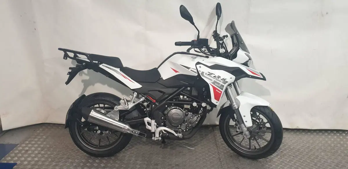 Benelli TRK 251 (2022 - 25)