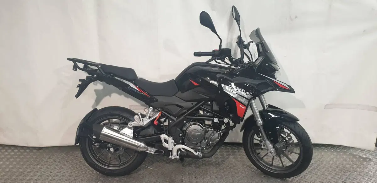 Benelli TRK 251 (2022 - 25)