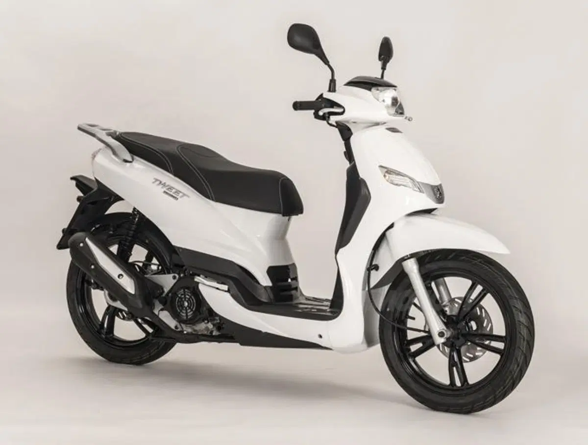 EICMA 2013: Peugeot Tweet Evo (2)