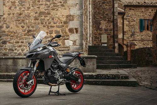 Ducati Multistrada V2 e V2S m.y. 2022. Cambia nome e si migliora così (3)