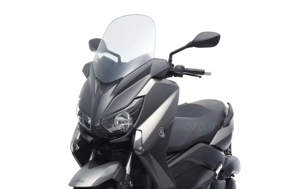 EICMA 2013: Yamaha X-Max 125 e 250 (7)