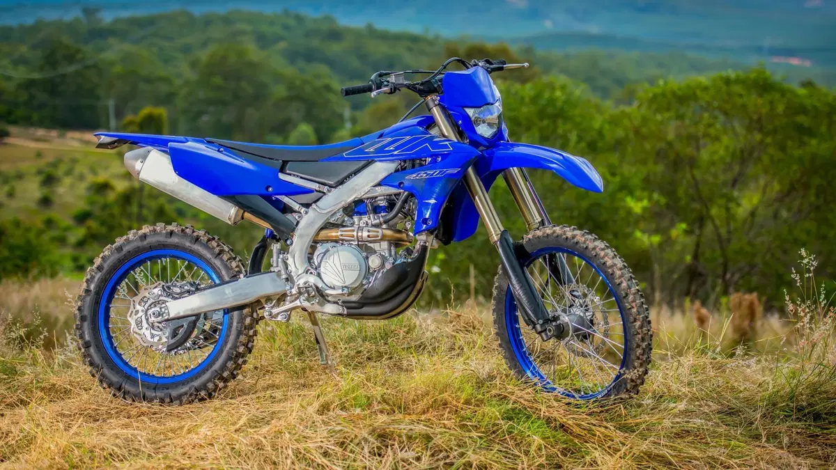 Yamaha WR250F e WR450F 2022. Cambiano così le due enduro  (3)