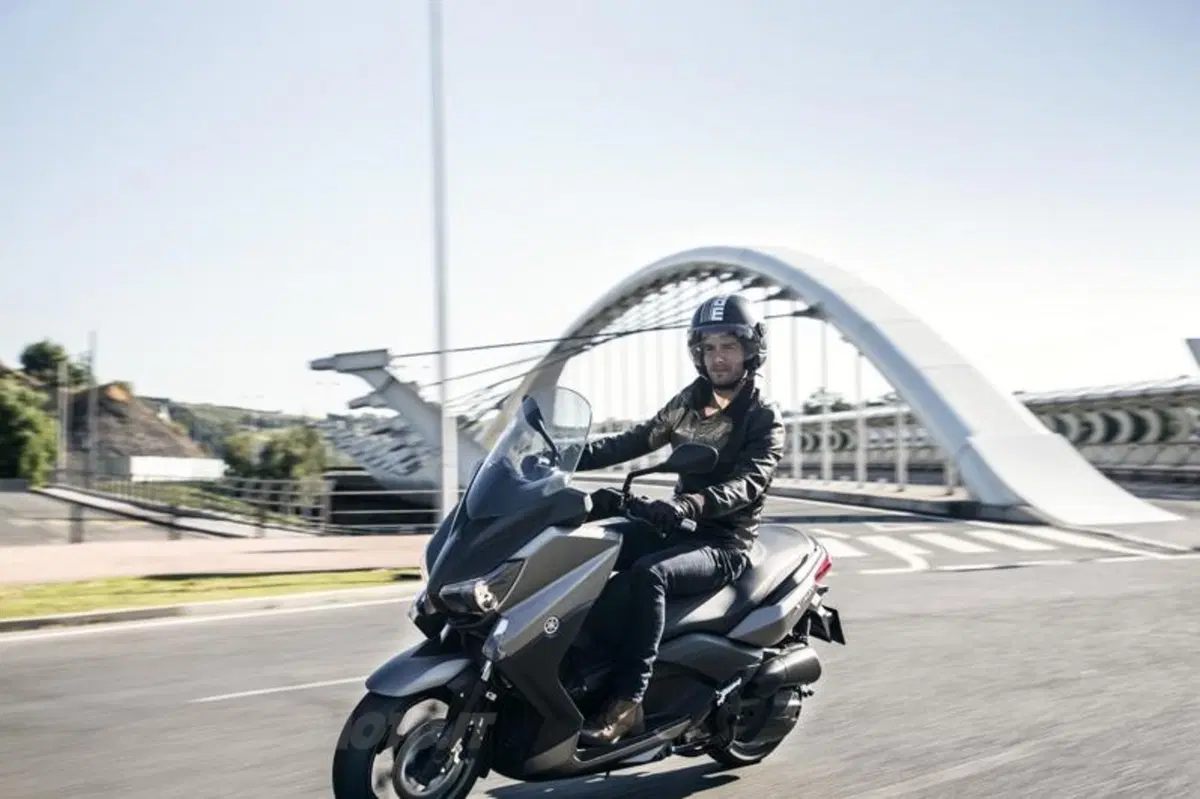 EICMA 2013: Yamaha X-Max 125 e 250 (17)