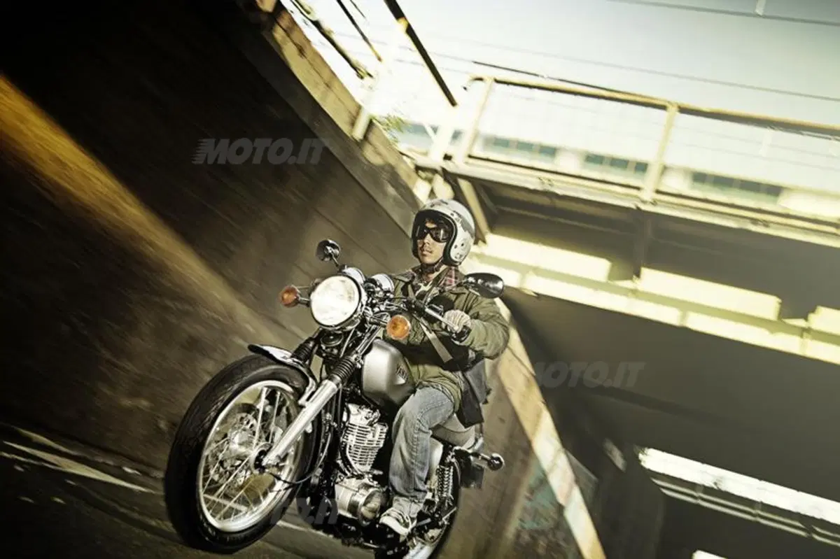 EICMA 2013: Yamaha SR400 (3)