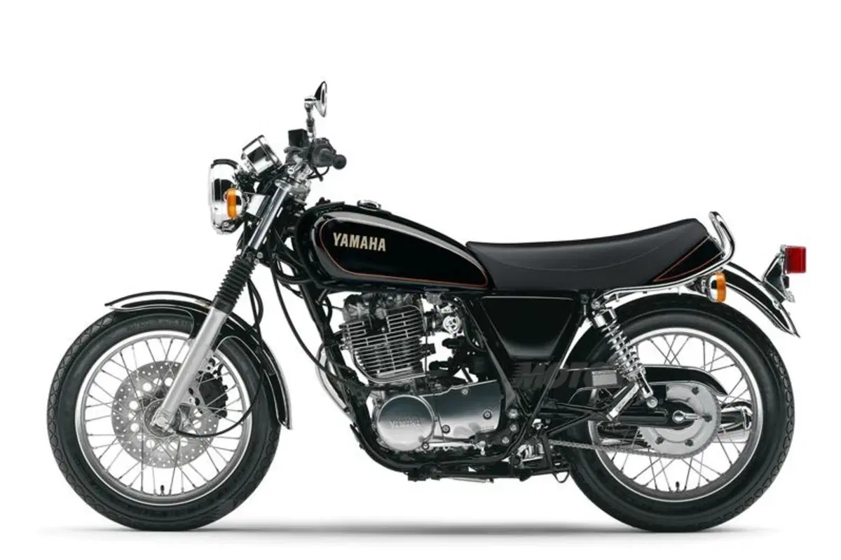 EICMA 2013: Yamaha SR400 (13)