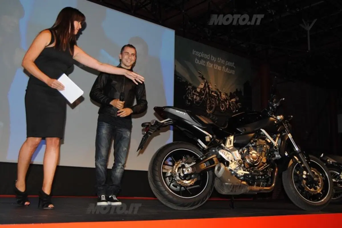 EICMA 2013: Yamaha MT-07 (2)