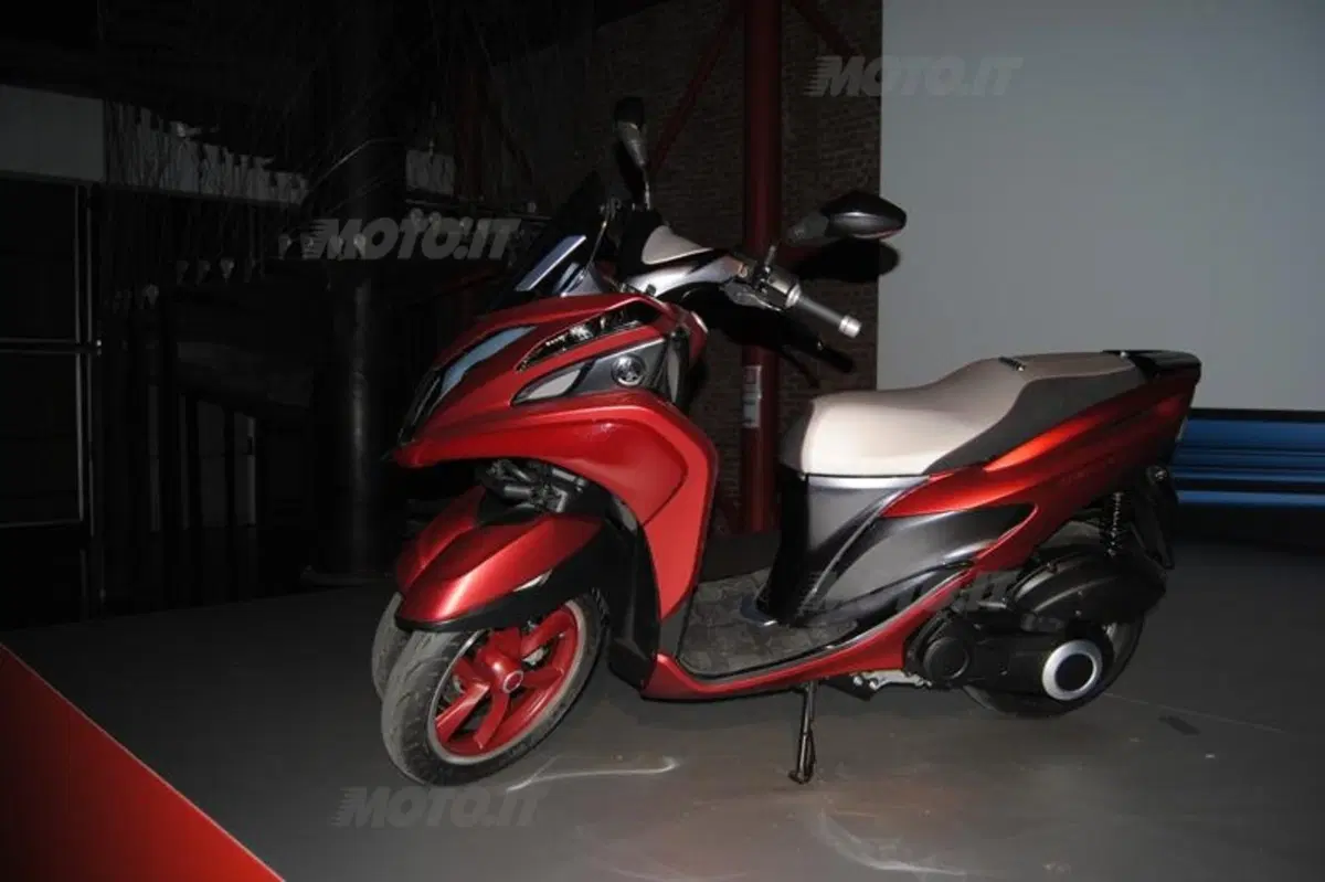 EICMA 2013: Yamaha Tricity concept (8)