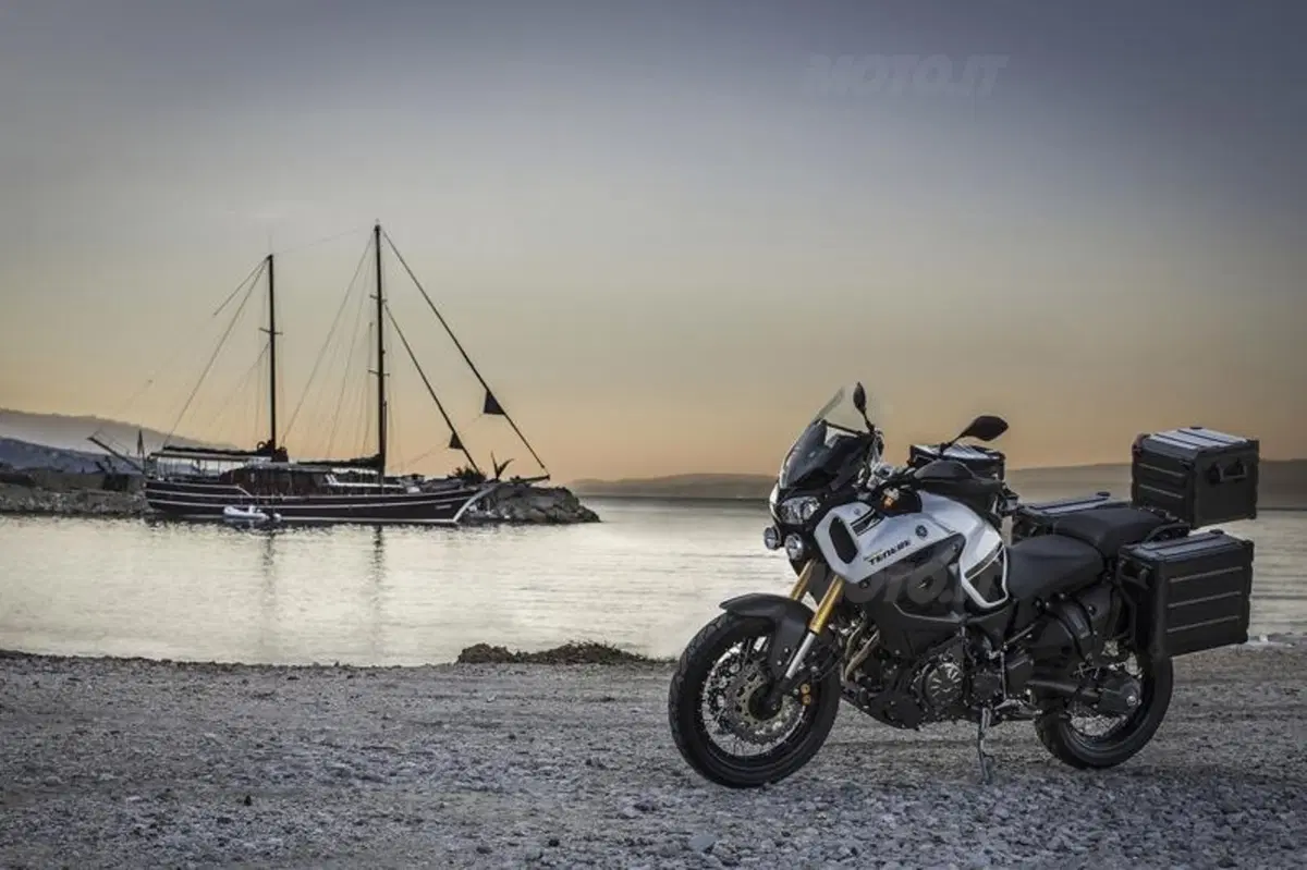 EICMA 2013: Yamaha XT1200ZE Super Ténéré, con sospensioni elettroniche (10)