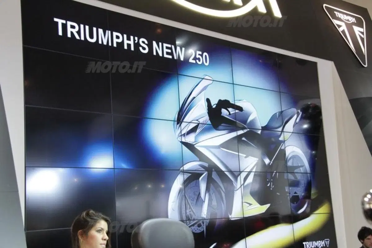 EICMA 2013: Triumph presenterà un sportiva 250 monocilindrica (4)