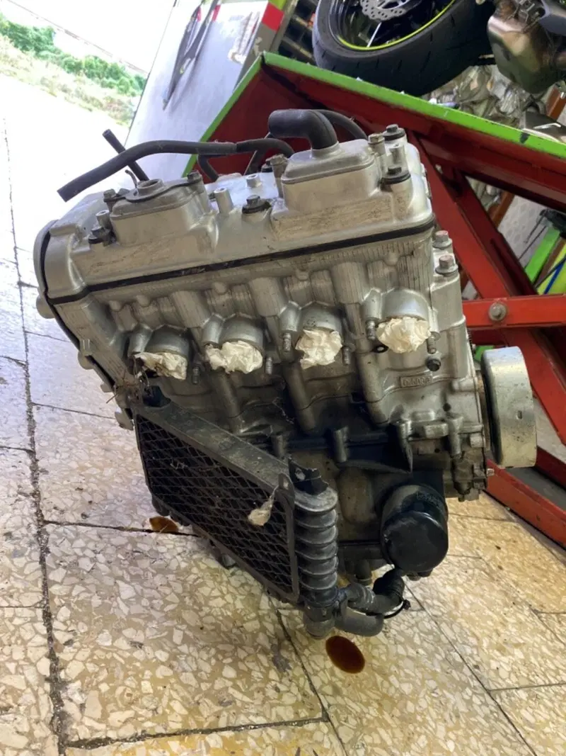 Motore Kawasaki zx6 del 1995 (4)