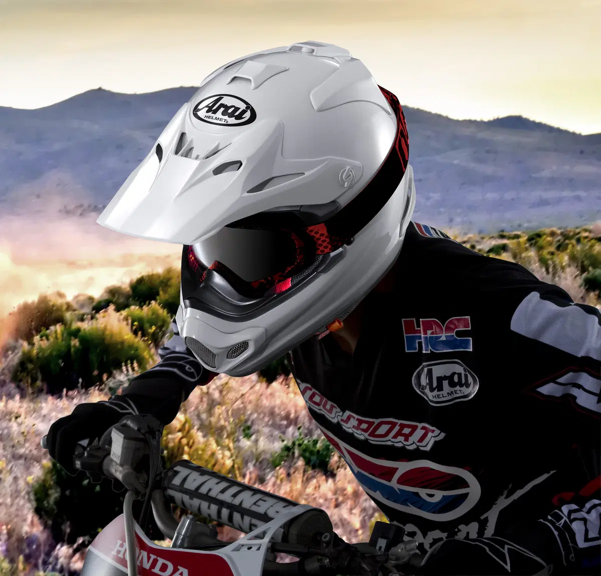 EICMA 2013: nuovo casco offroad Arai MX-V (7)