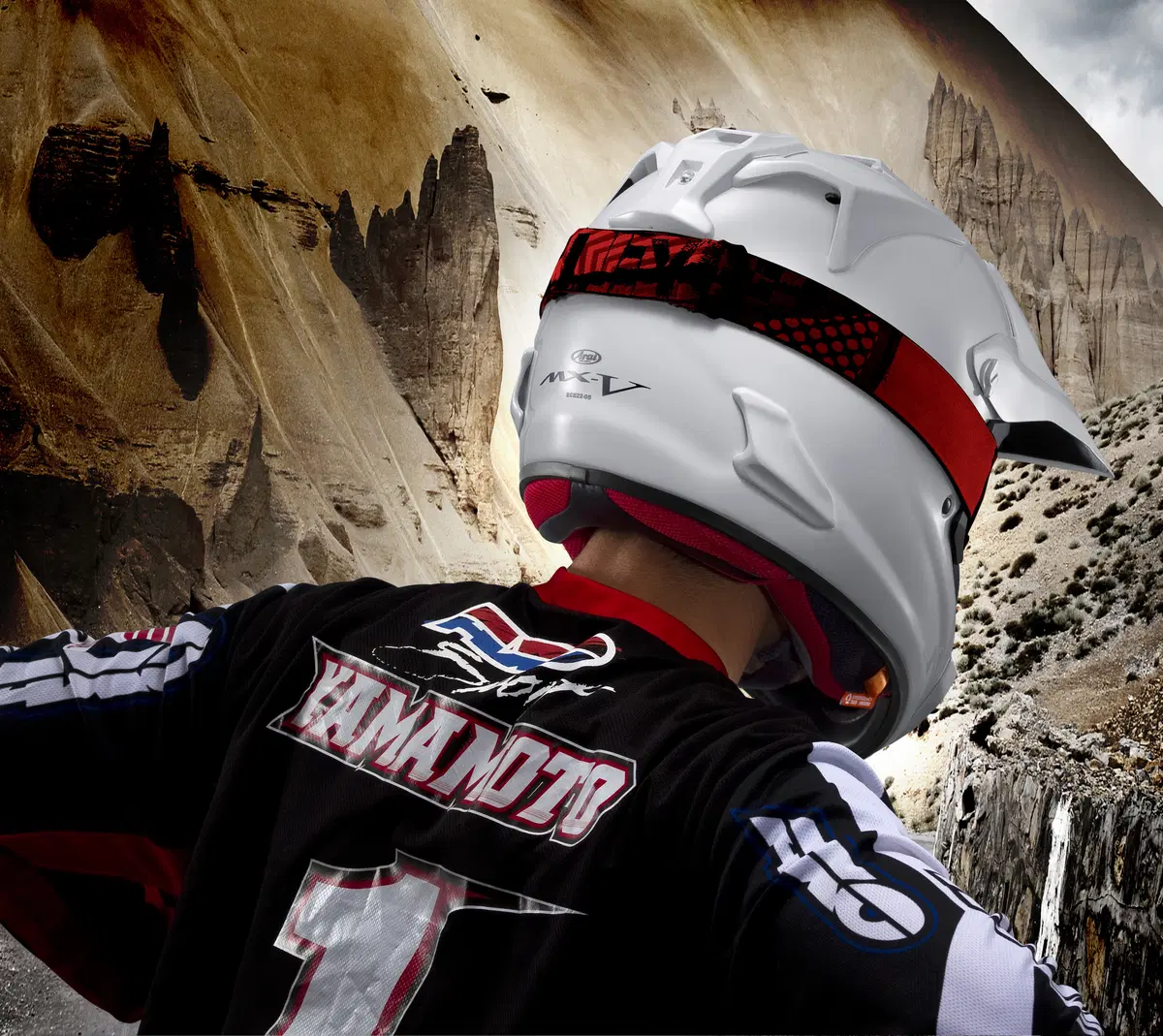 EICMA 2013: nuovo casco offroad Arai MX-V (12)