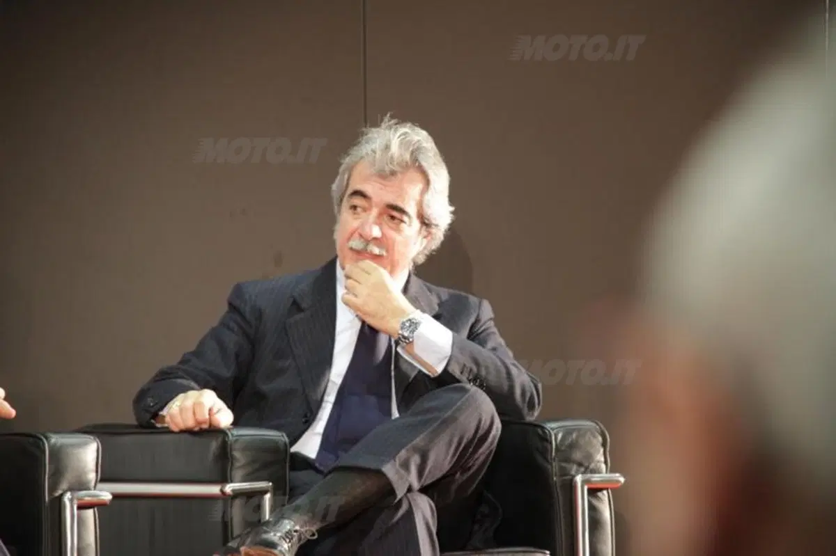 EICMA 2013. Alfano: "Necessario diminuire tasse e regole per aiutare l'industria della moto" (3)