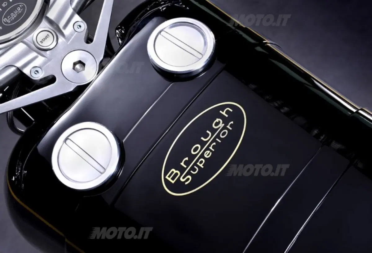 EICMA 2013: Brough Superior SS100  (13)