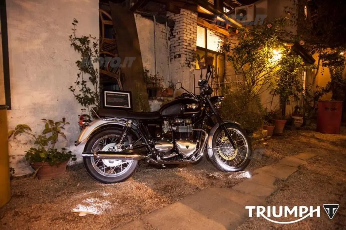 EICMA 2013: le classiche Triumph protagoniste delle serate milanesi (17)