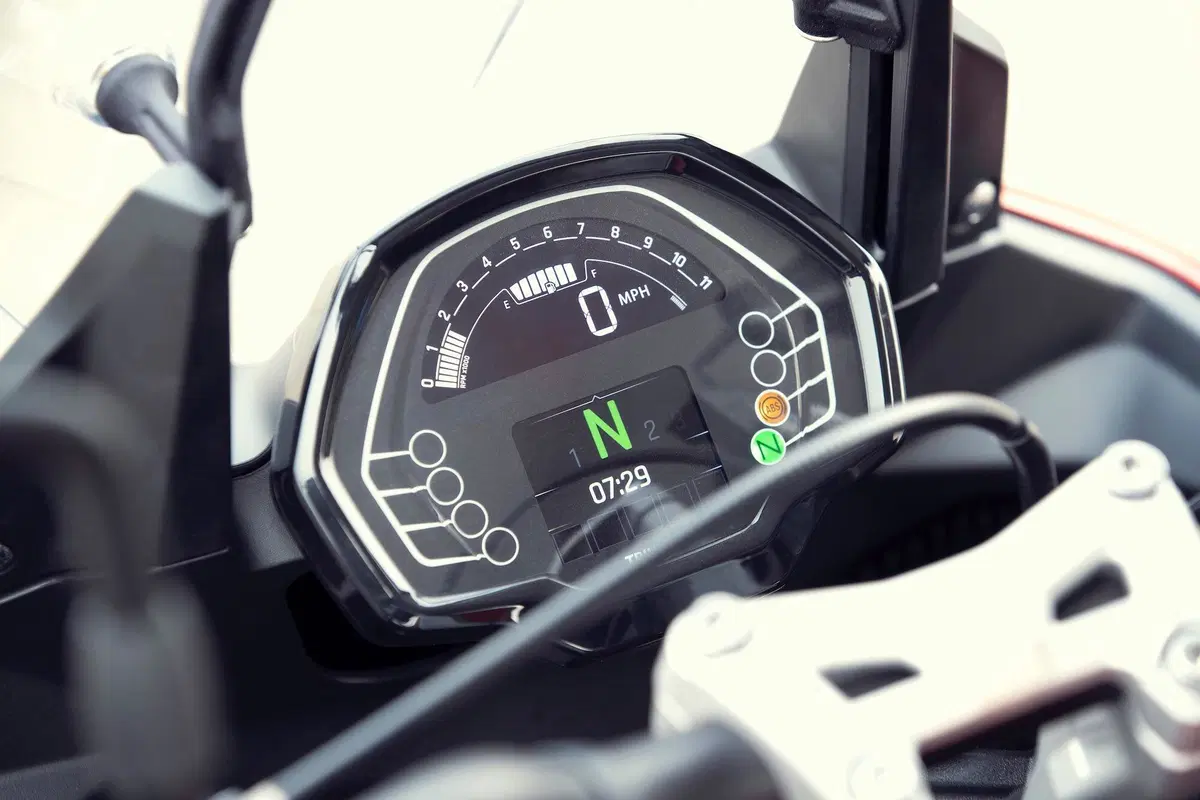 Triumph Tiger Sport 660: dati, prezzo, foto (6)