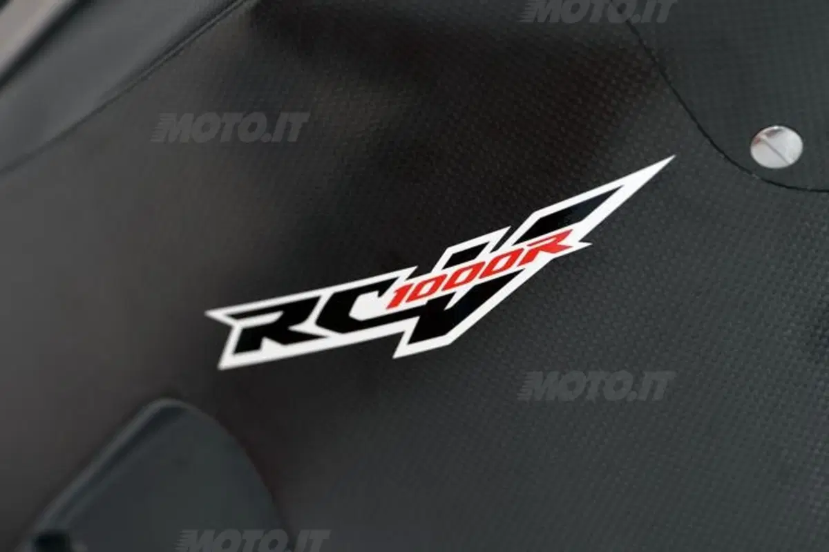 Honda presenta la moto clienti RCV1000R (5)