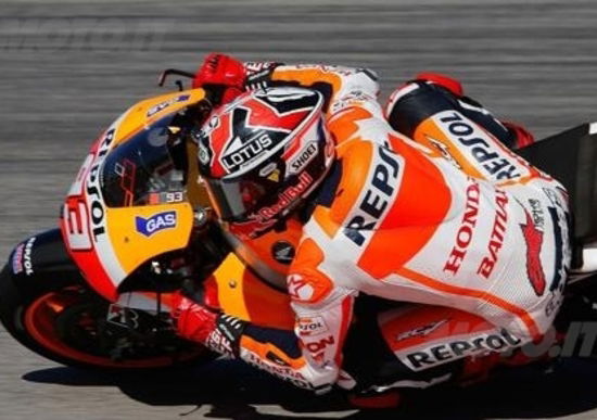 MotoGP. Marquez è il più veloce nelle libere del mattino a Valencia