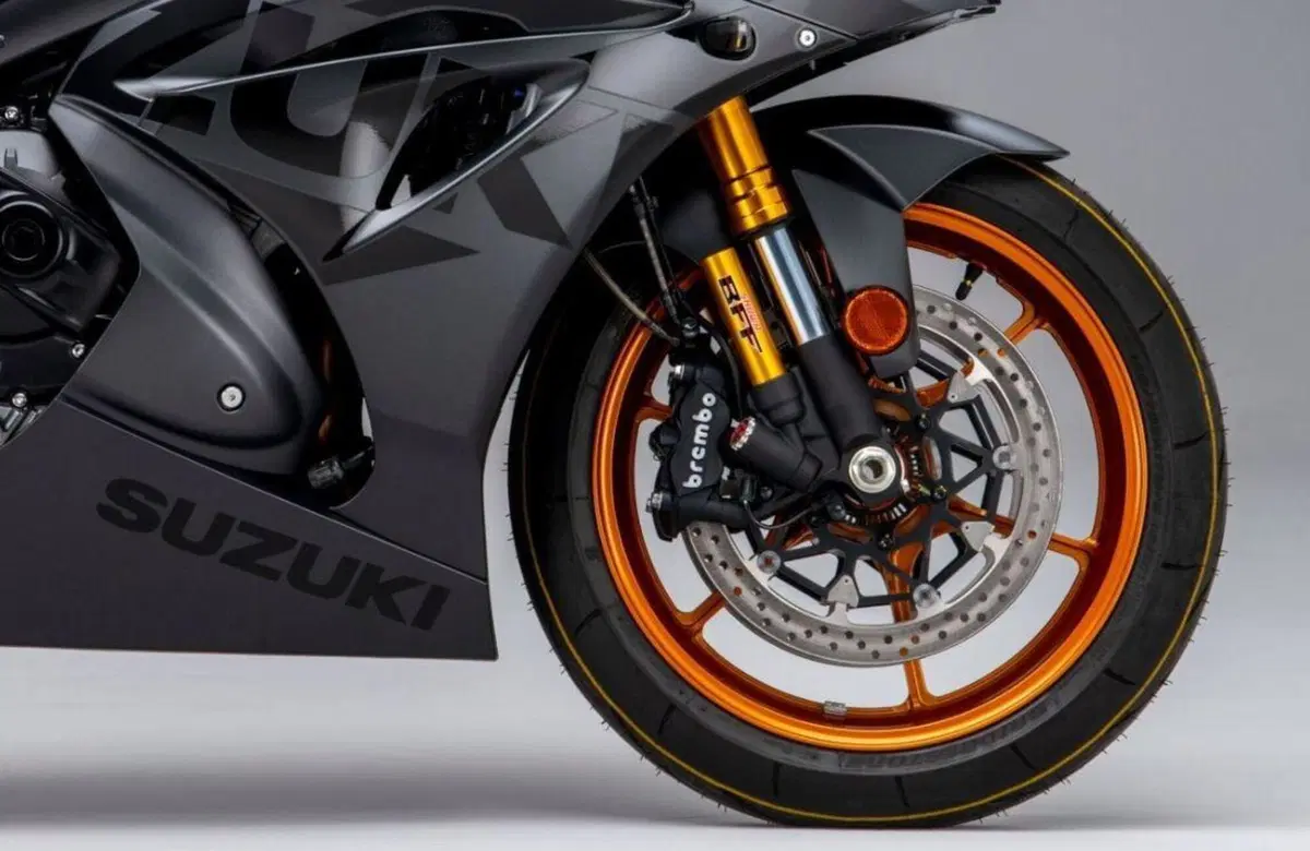 Suzuki GSX-R1000 GSX-R1000R Phantom (2022) (10)