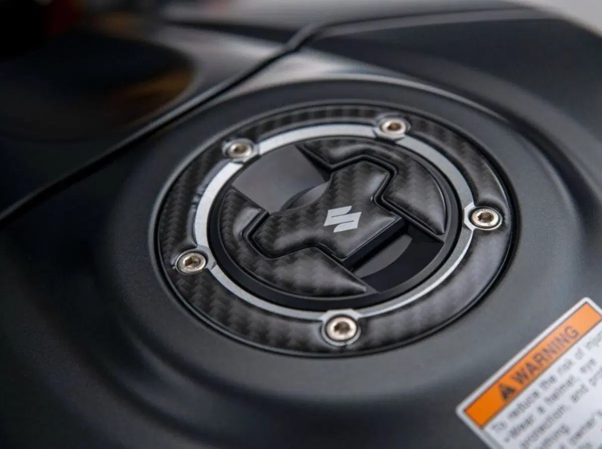 Suzuki GSX-R1000 GSX-R1000R Phantom (2022) (12)