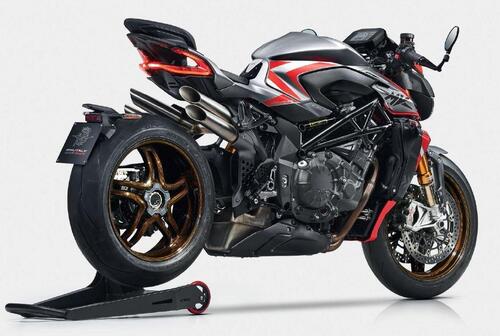 MV Agusta Brutale 1000 Nurburgring 2022. In serie limitata (5)