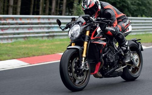 MV Agusta Brutale 1000 Nurburgring 2022. In serie limitata (2)