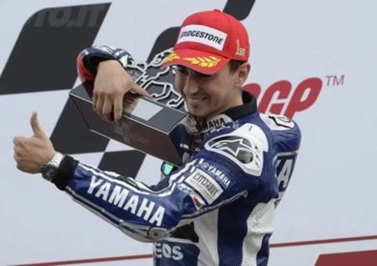 MotoGP. Lorenzo: "Marquez, il pi&ugrave; forte di sempre"