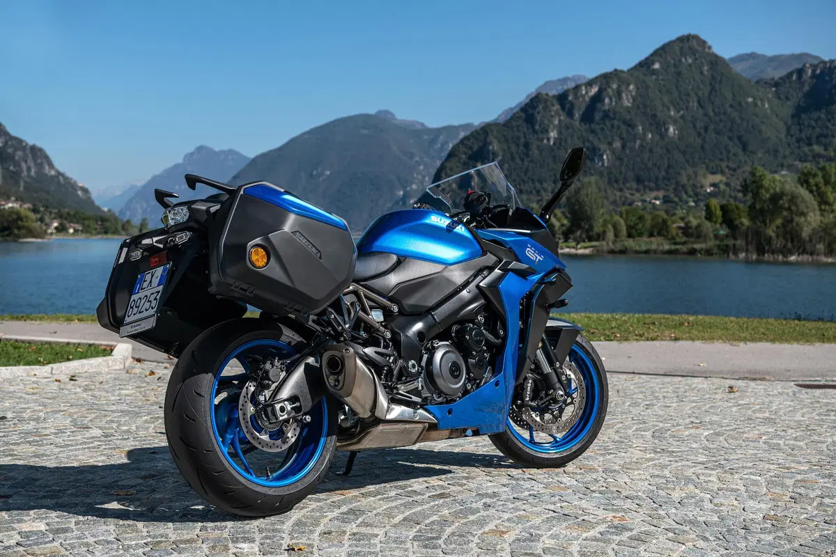 Suzuki GSX-S1000GT. Bentornata, Sport Touring! (2)