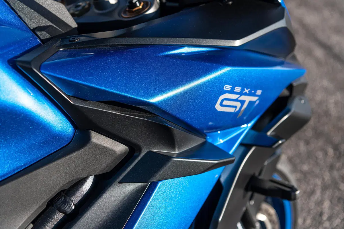 Suzuki GSX-S1000GT. Bentornata, Sport Touring! (5)