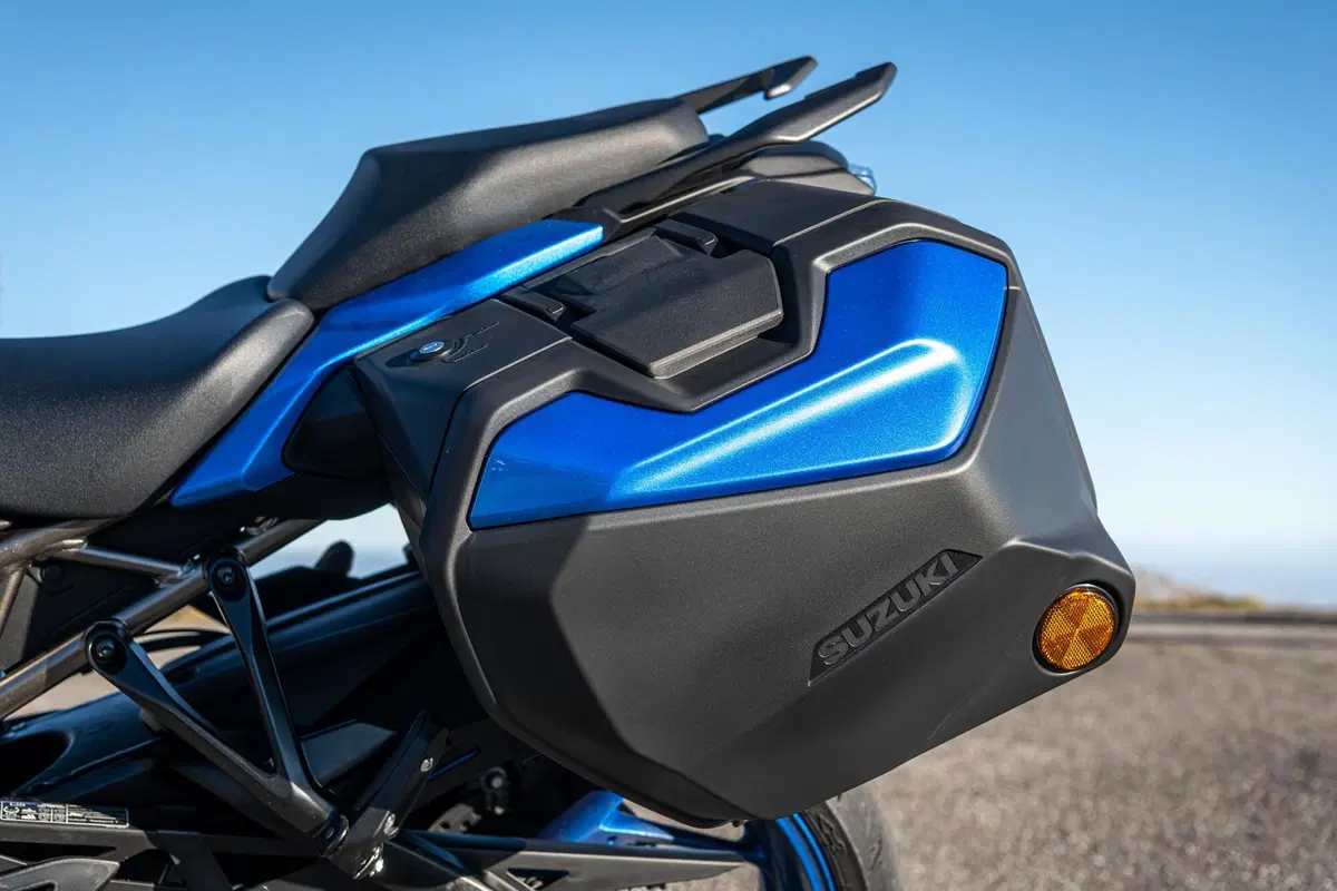 Suzuki GSX-S1000GT. Bentornata, Sport Touring! (4)