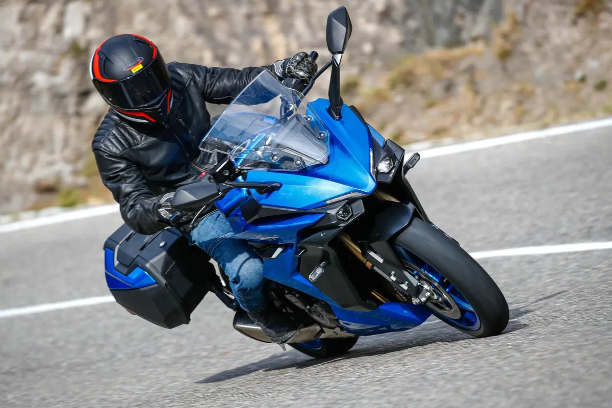 Suzuki GSX-S1000GT. Bentornata, Sport Touring! (2)
