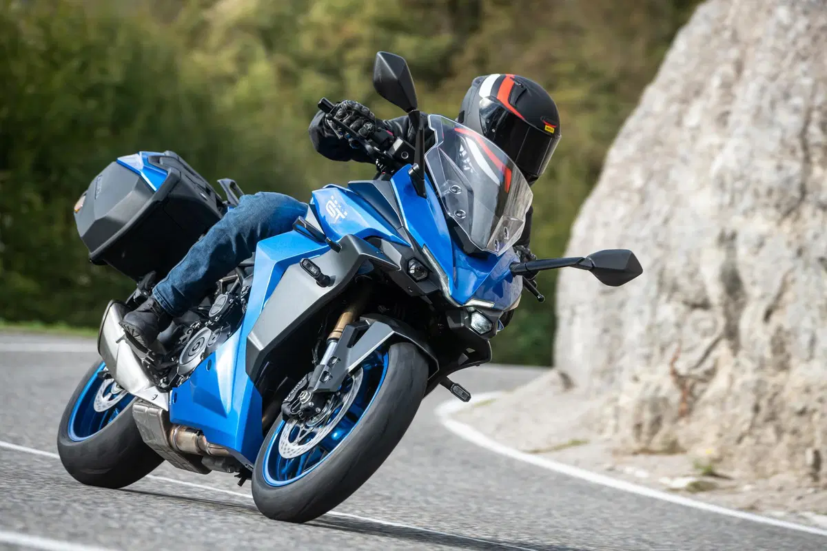 Suzuki GSX-S1000GT. Bentornata, Sport Touring! (8)