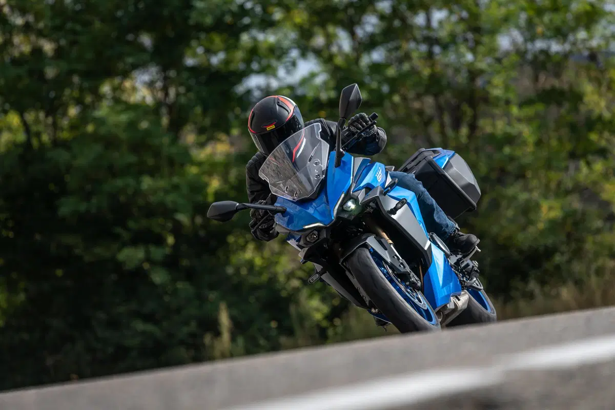 Suzuki GSX-S1000GT. Bentornata, Sport Touring! (9)