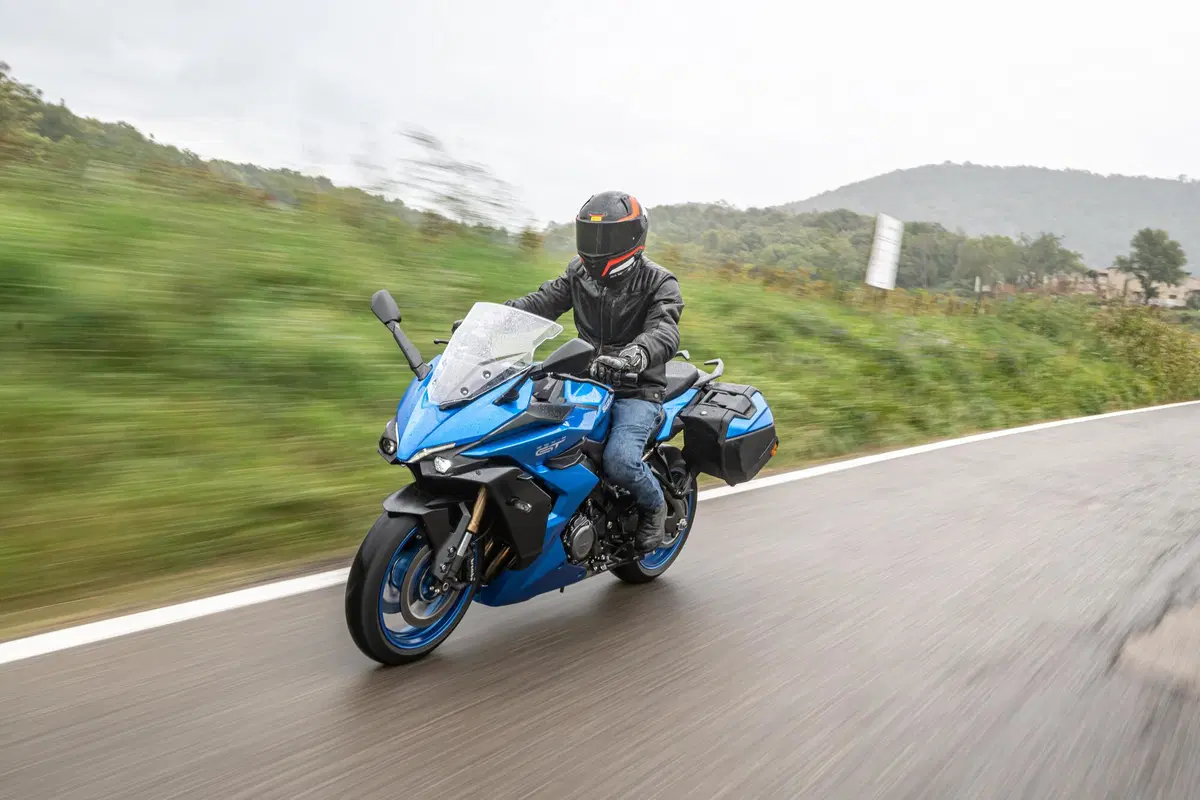 Suzuki GSX-S1000GT. Bentornata, Sport Touring! (2)