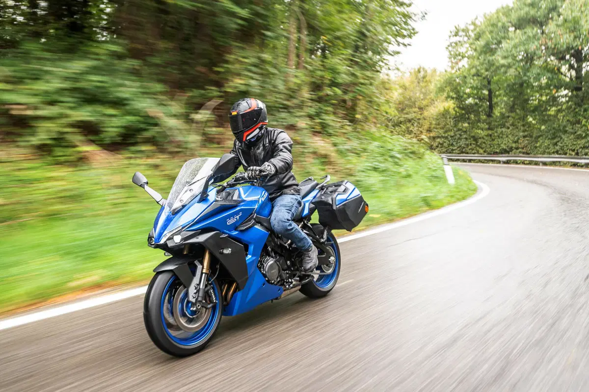 Suzuki GSX-S1000GT. Bentornata, Sport Touring! (4)