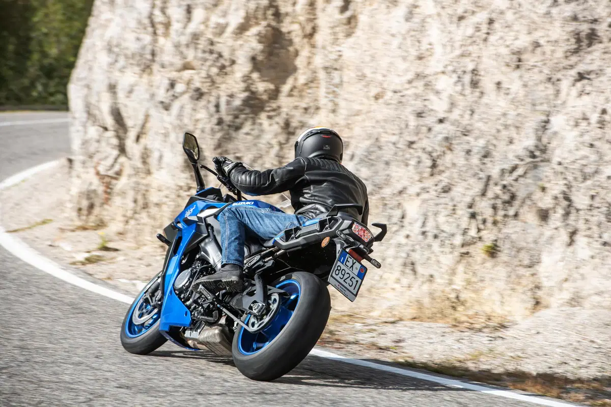 Suzuki GSX-S1000GT. Bentornata, Sport Touring! (2)