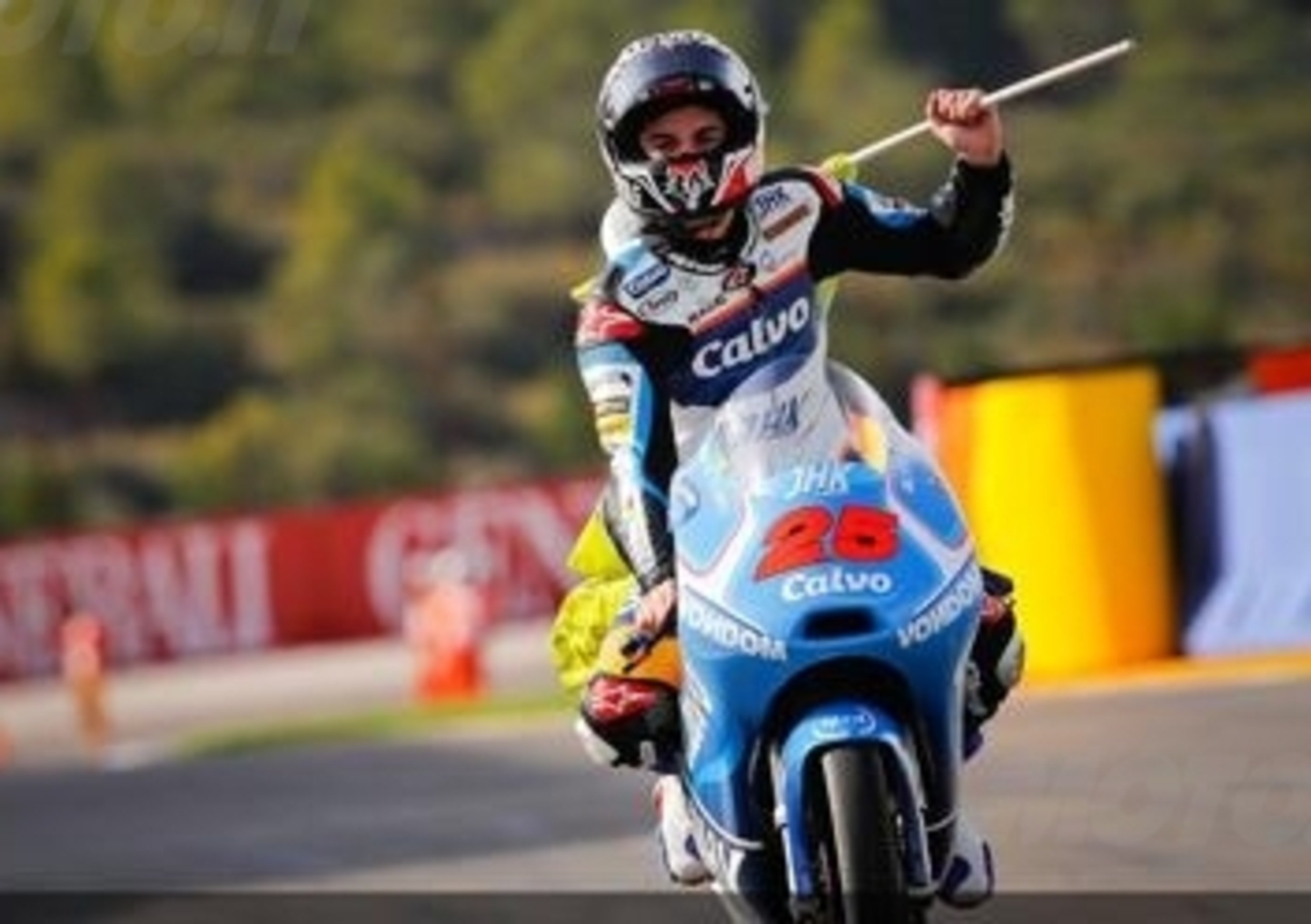 Maverick Vi&ntilde;ales si laurea campione Moto3