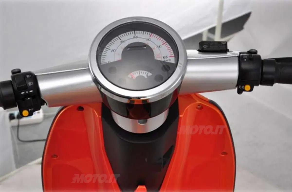 EICMA 2013: Le novità Yadea presentate a Milano (18)