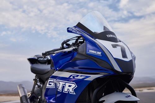 Yamaha YZF-R7: ecco il kit GYTR (3)