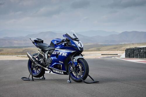 Yamaha YZF-R7: ecco il kit GYTR (2)