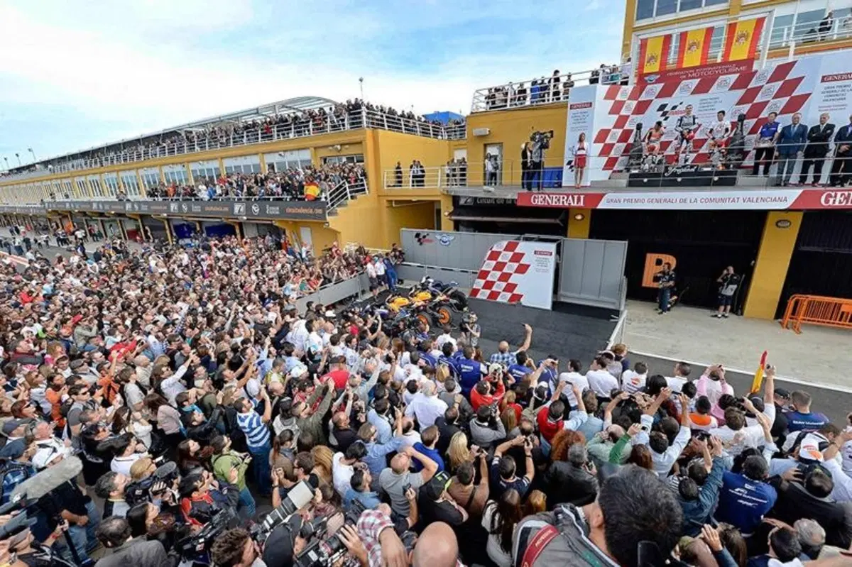 Le foto più spettacolari del GP di Valencia (3)