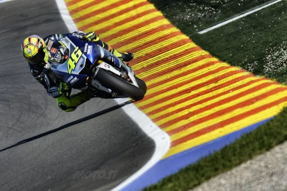 Le foto più spettacolari del GP di Valencia (10)