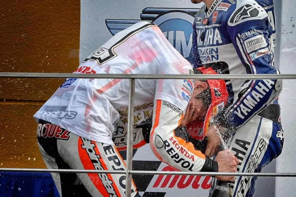 Le foto più spettacolari del GP di Valencia (16)