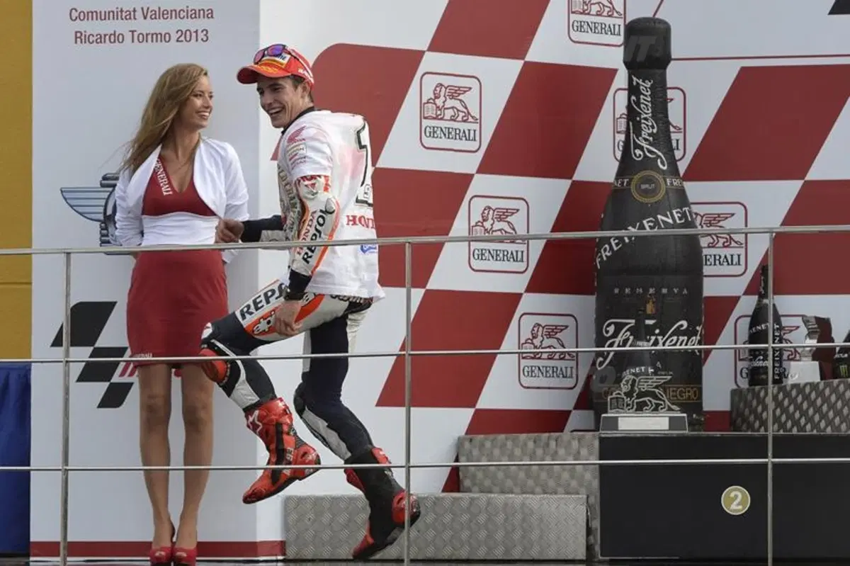 Le foto più spettacolari del GP di Valencia (17)