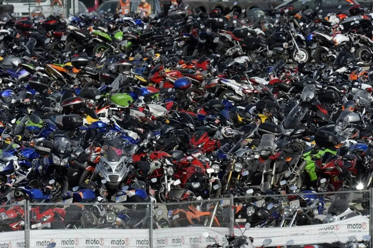 Le foto più spettacolari del GP di Valencia (18)