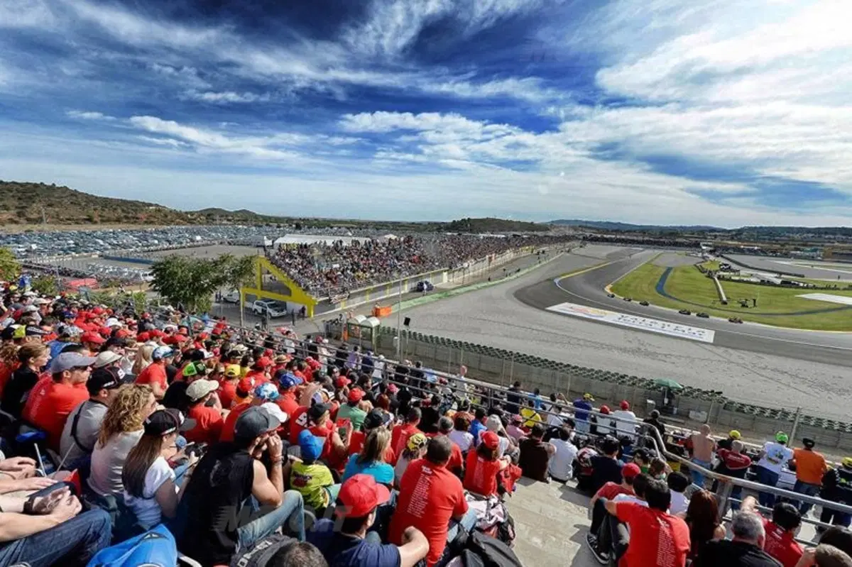 Le foto più spettacolari del GP di Valencia (20)
