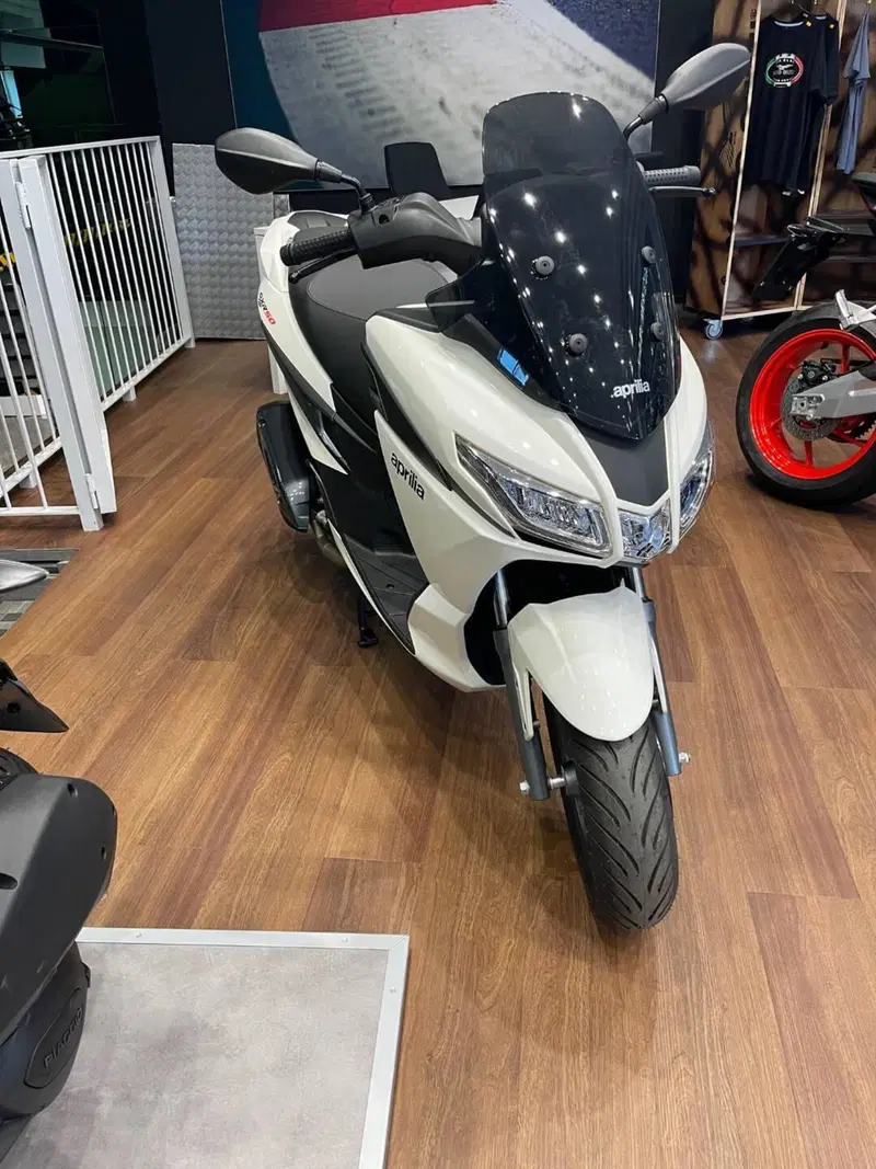 Aprilia SXR 50 (2021 - 26) (4)