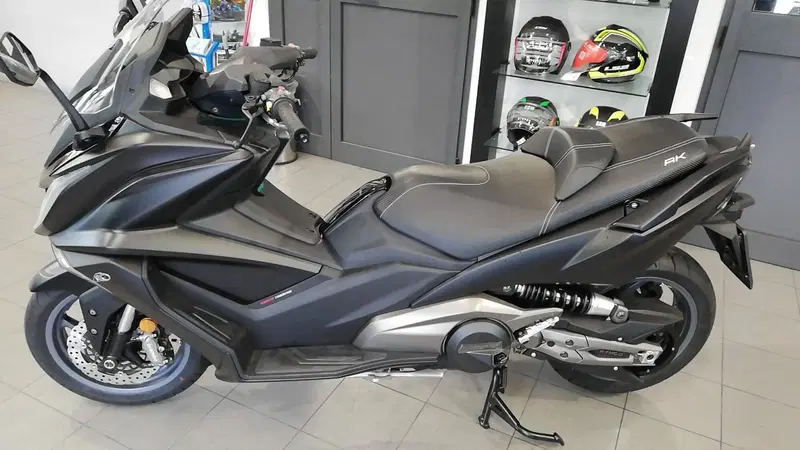 Kymco AK 550 ETS (2021 - 26)